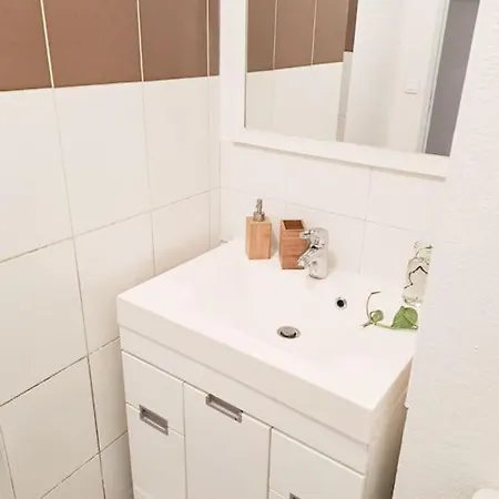 Proche De La Gare & De La Friche Apartment *