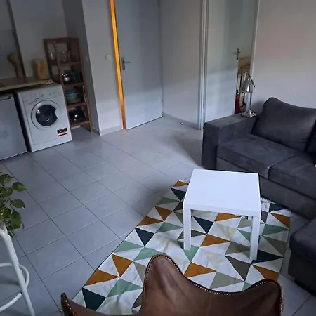 Proche De La Gare & De La Friche Apartment