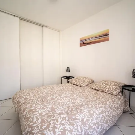 Apartment Equipe Avec Terrasse 4 Couchages *