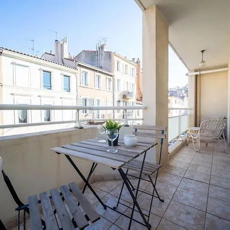 Apartment Equipe Avec Terrasse 4 Couchages Marseille