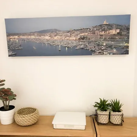 Superbe Appartement, 3 Chambres, Gare St Charles Apartment *