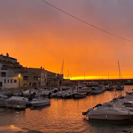 Apartment Authentique T3 Calme Entre Et Calanques