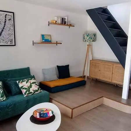 Apartment Studio Independant Avec Patio Au Coeur De