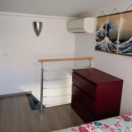 Studio Independant Avec Patio Au Coeur De Marseille