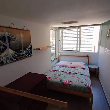 Studio Independant Avec Patio Au Coeur De