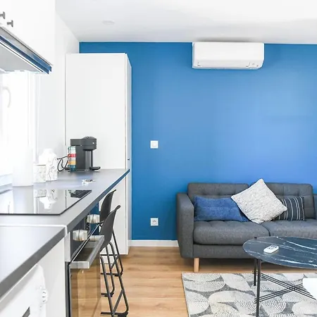 Studio Neuf Aux Reformes A 2 Min Du Metro * Marseille