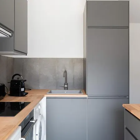 La Maison Du Parc 4 Standing Terrasse Parking Wifi Clim Holiday home Marseille