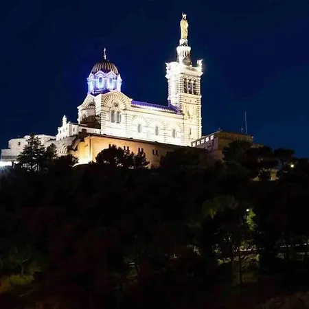 Design Sur Vauban - Clim Et Wifi Marseilles