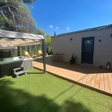 La Farigoulette Holiday home