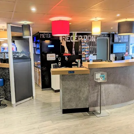 Ibis Budget Vieux Port Hotel 2*