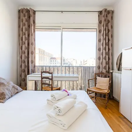 La Belle Vue - 65m2 Au Dernier Etage Avec Ascenseur * Marseille