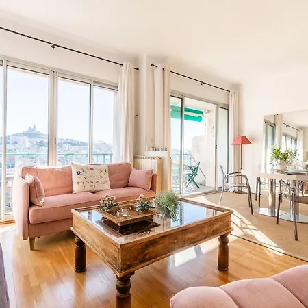 La Belle Vue - 65m2 Au Dernier Etage Avec Ascenseur * Marseille