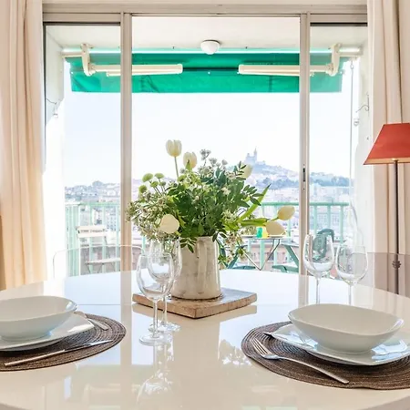 La Belle Vue - 65m2 Au Dernier Etage Avec Ascenseur * Marseille
