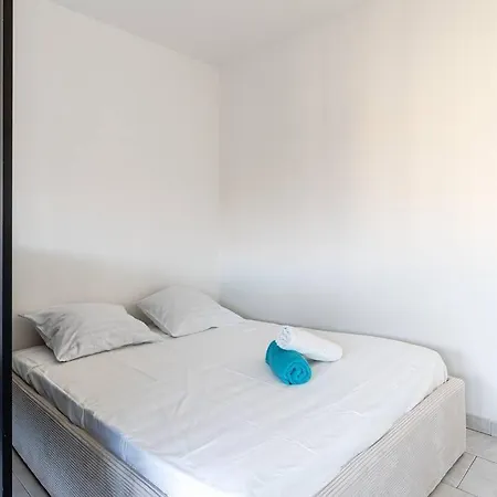 Joli Studio Avec Vue Apartment *