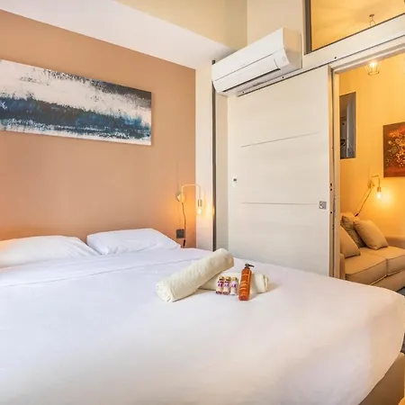 Adira Resid'marseille Vieux-port 2 Etoiles *