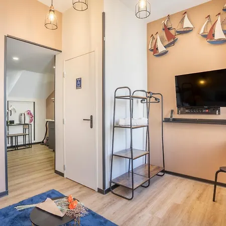 Apartment Adira Resid'marseille Vieux-port 2 Etoiles *