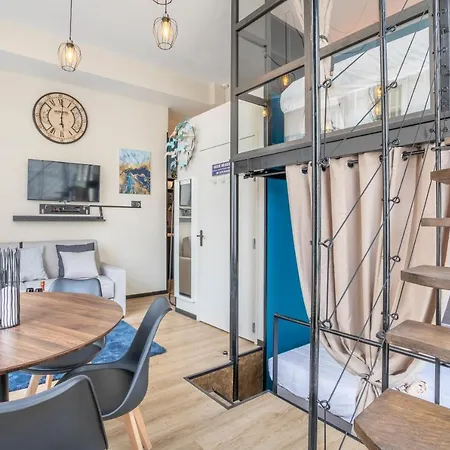 Adira Resid'marseille Vieux-port 2 Etoiles Apartment