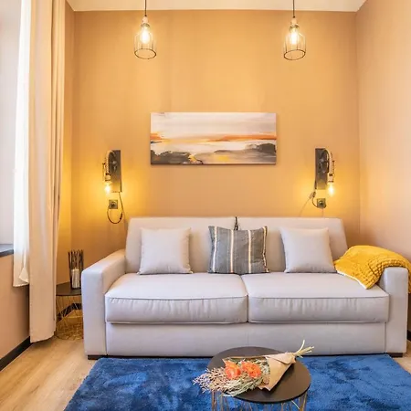 Adira Resid'marseille Vieux-port 2 Etoiles