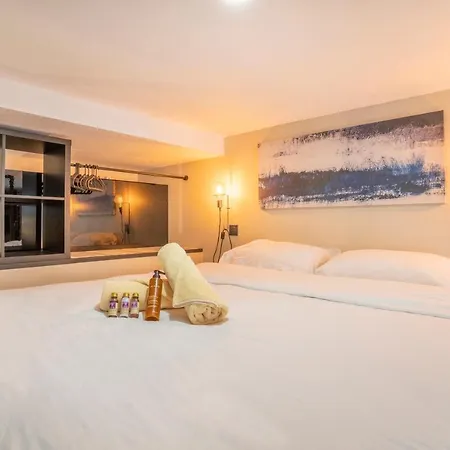Adira Resid'marseille Vieux-port 2 Etoiles Apartment
