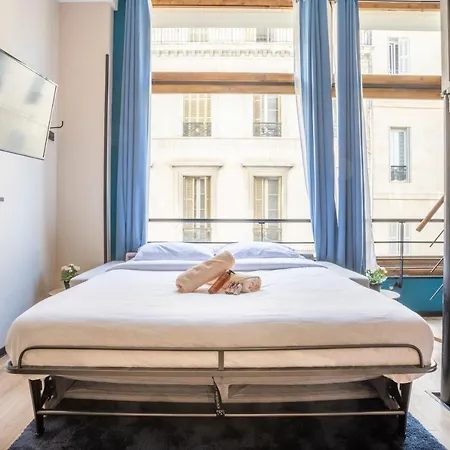 Adira Resid'marseille Vieux-port 2 Etoiles Apartment *