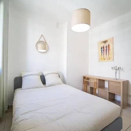 Equipe Balcon 4 Pers St Charles Marseille