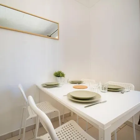 Equipe Balcon 4 Pers St Charles Apartment *