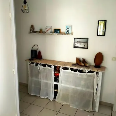 Apartment Au Pied Des Calanques, Nature, Plages A 6min, Parking, Bus Direct, Ideal Famille *