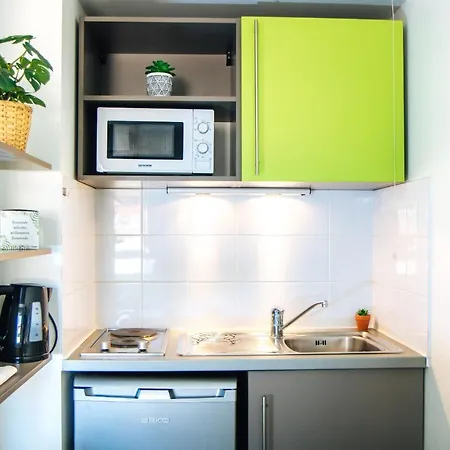 Twenty Business Flats Timone Marsiglia