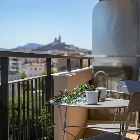 Le Forbin, Cosy Et Climatise Avec Balcon