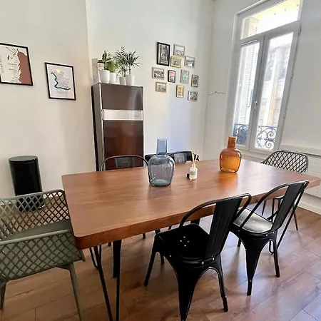 Coste Investissement - L'eveche Apartment