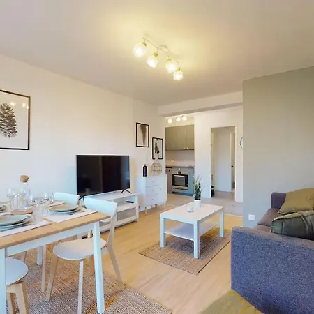 4 8 Couchages Avec Exterieur Marseille