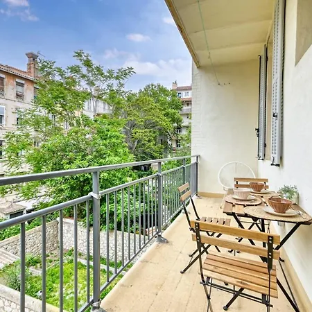 Apartment Cosy Situe A 100m Des Plages Et De La Spendide Corniche