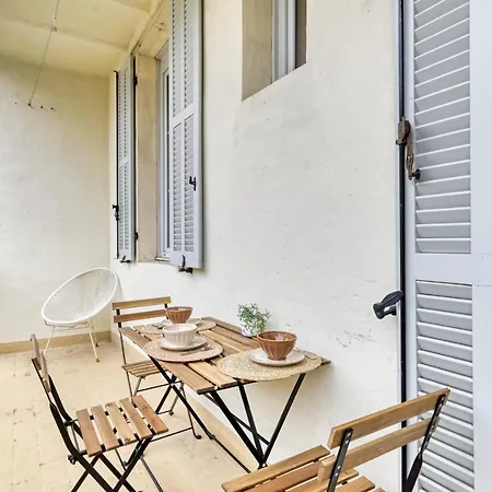 Cosy Situe A 100m Des Plages Et De La Spendide Corniche *