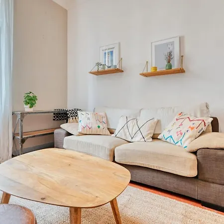 Cosy Situe A 100m Des Plages Et De La Spendide Corniche Apartment