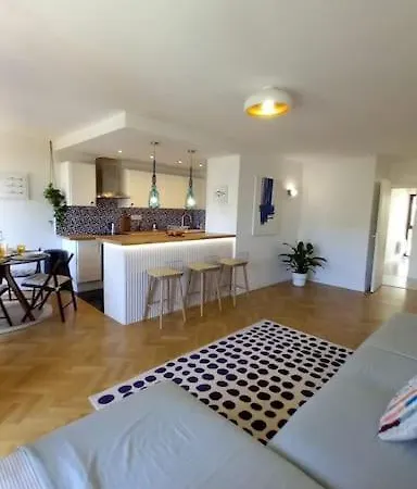 Le Carre D'or 8e * Marseille