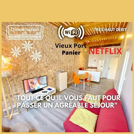 Vieux Port Proximite Panier Clim Cachet Marseille