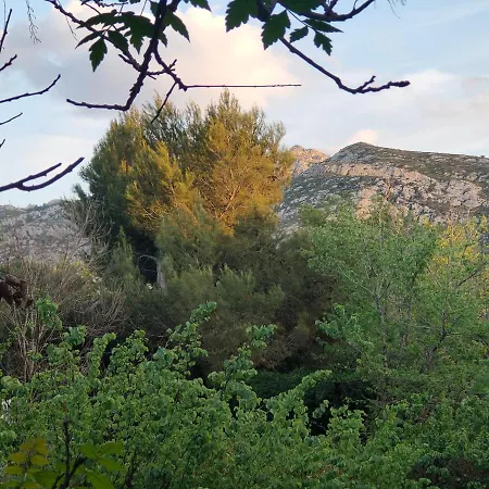 Apartment Au Pied Des Calanques, Nature, Plages A 6min, Parking, Bus Direct, Ideal Famille Marseille