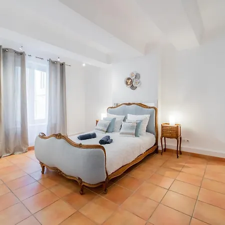 Magnifique 105m2 Au Coeur Du Vieux-port Apartment