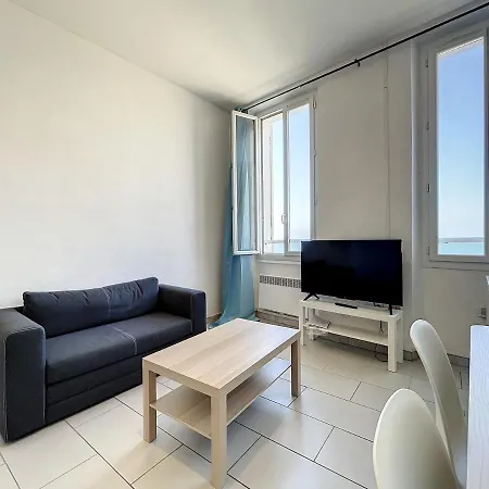 4 Couchages Bord De Pointe Rouge *