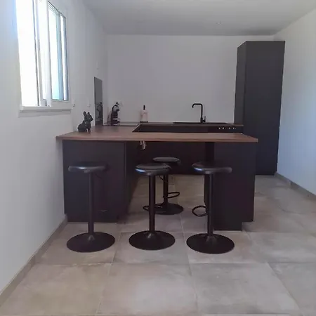 Apartment Bas De Au Calme Marseille