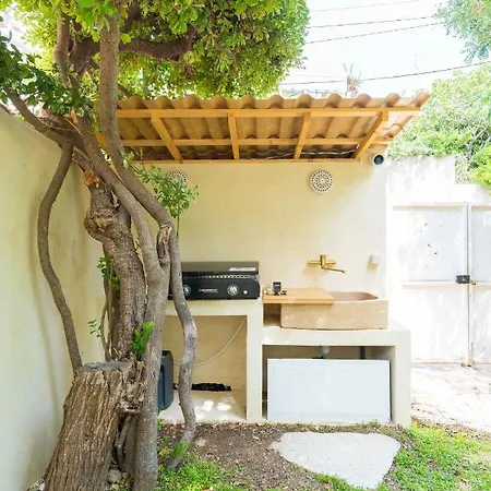 Charming Mediterranean House Wifi Netflix Primevideo Holiday home *