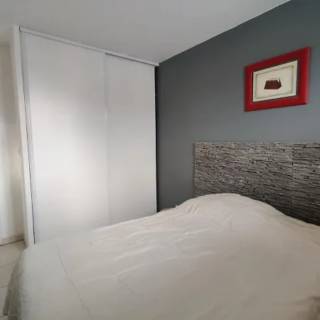 Apartment Le Village 76 M2 Climatisation 1Er Arrondissement Gare A Pied Box Parking Possible