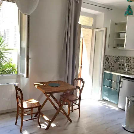 Apartment Le Bonheur 1827 *