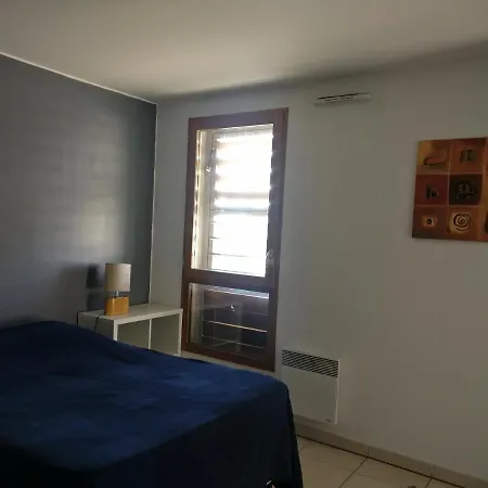 Le Village 76 M2 Climatisation 1Er Arrondissement Gare A Pied Box Parking Possible *