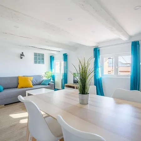 La Bellevue Bord De Jusqu'a 8 Pers Villa *