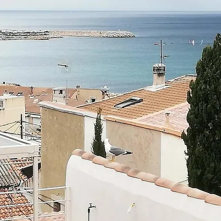 La Bellevue Bord De Jusqu'a 8 Pers Villa Marseille