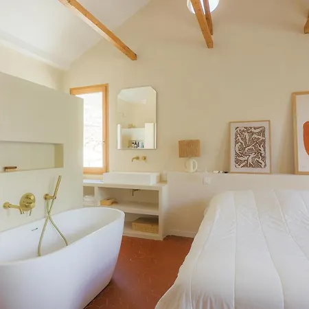 Charming Mediterranean House Wifi Netflix Primevideo Holiday home