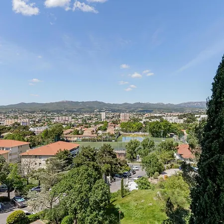 Park & -wifi-netflix-vue