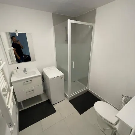Neuf Apartment *