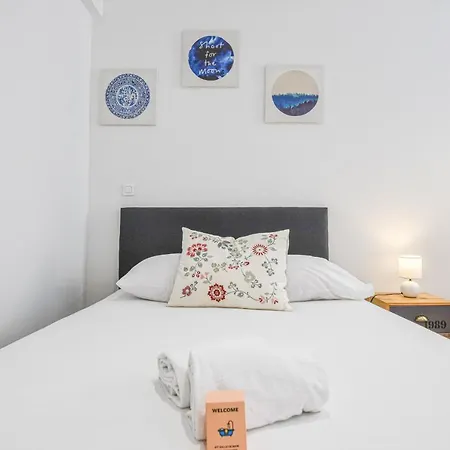 Studio Neuf Avec Ac Proche Castellane Et Metro Apartment *